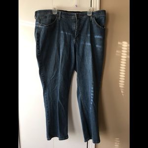 Lee comfort fit 22 petite